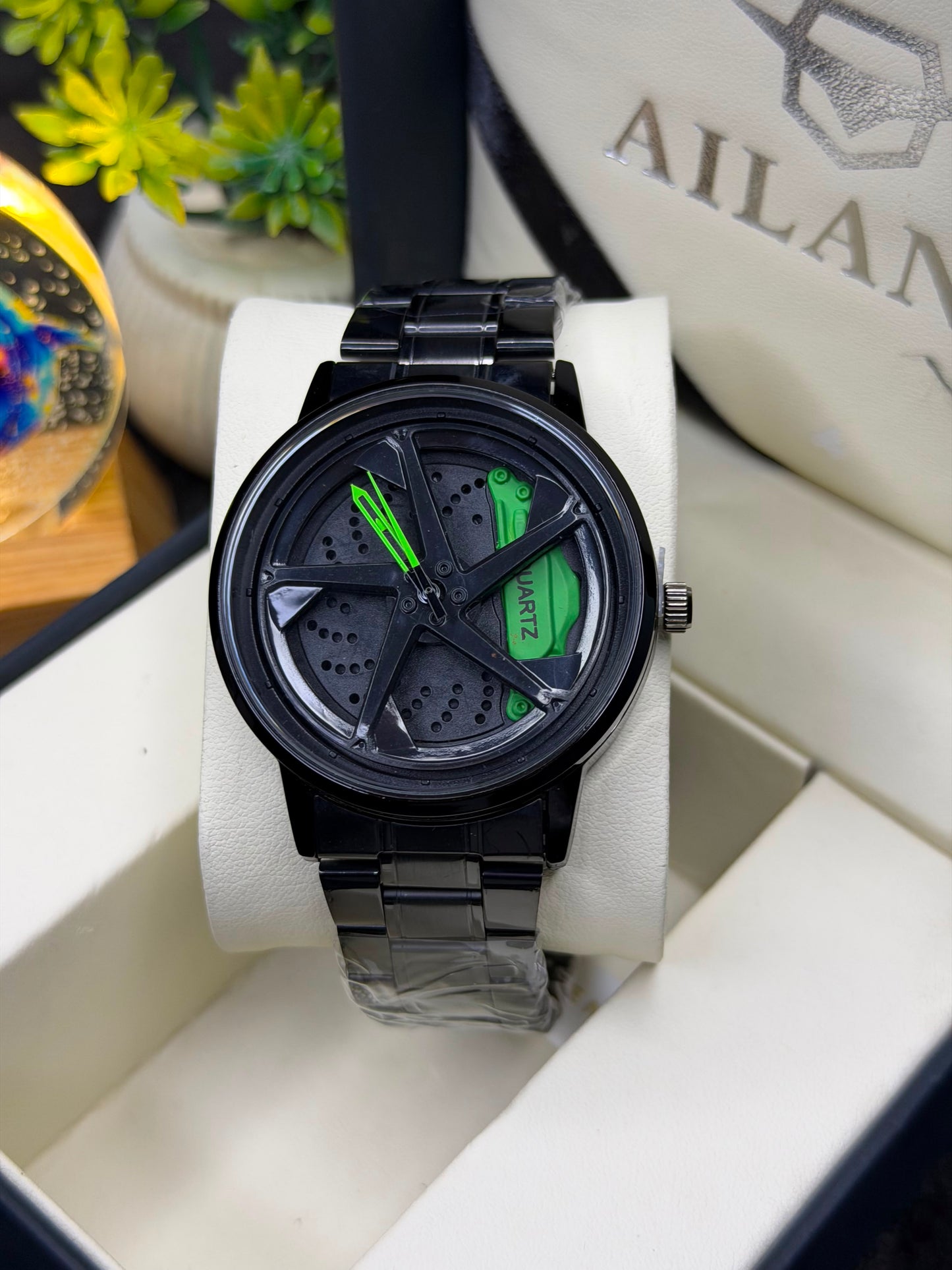 Luxury Black Sports Car Rim Design Men's Watch – Red Brake Caliper Dial – Stainless Steel Analog Quartz Wrist Watch