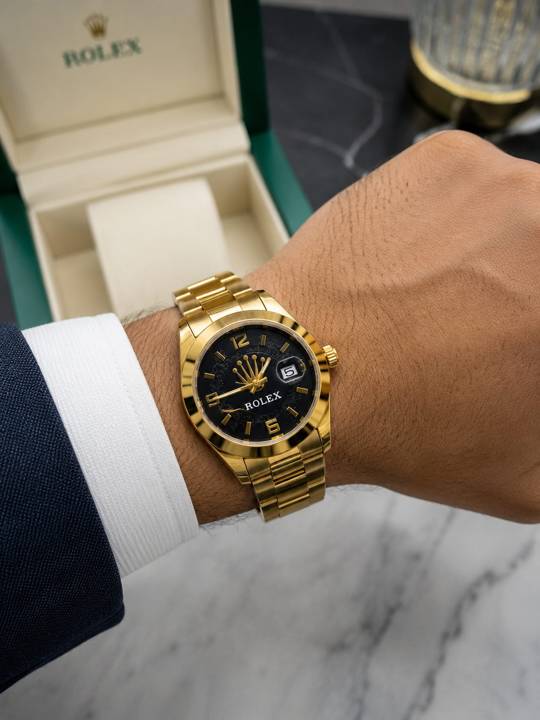 Royal Crown Gold Luxury Men's Watch – Black Dial, Date Display, Stainless Steel Strap, Waterproof Quartz Movement ⌚✨